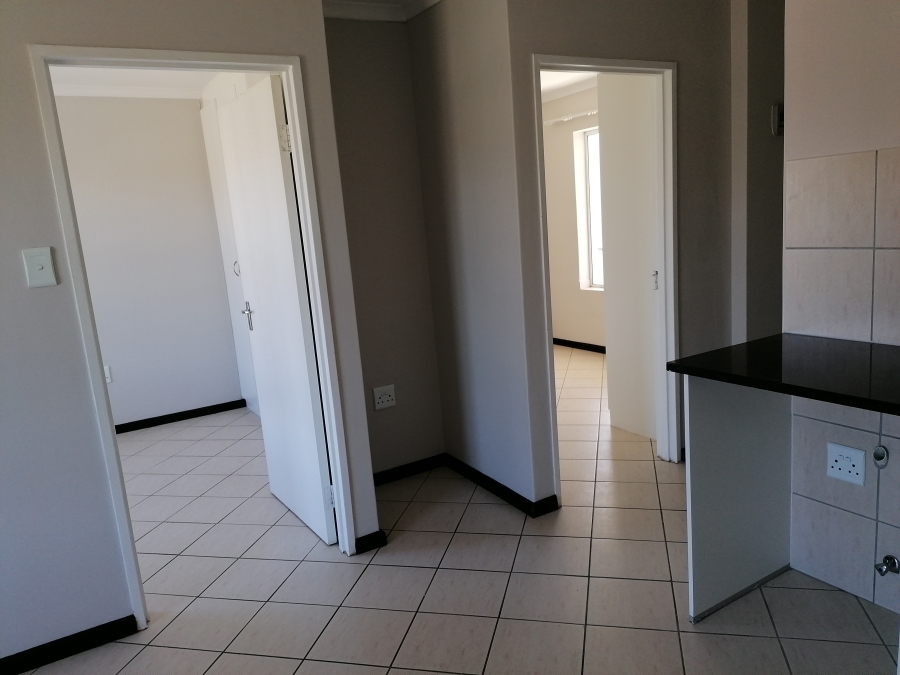 To Let 2 Bedroom Property for Rent in Buh Rein Estate Western Cape